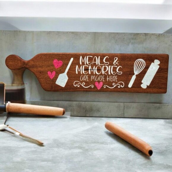 Farmhouse Wood Sign Wall Decor Kitchen Wall Art Meals Memories Briar Creek - Picture 1 of 8